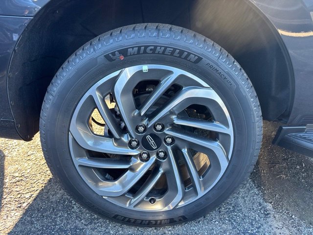 New 2027 Lincoln Navigator Premiere AWD/4WD image 5