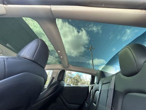 Used 2021 Tesla Model 3 Long Range image 23