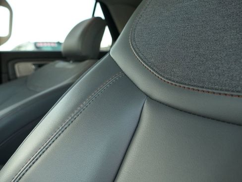 Used 2025 Ford Explorer Active w/ Active Comfort Package image 14