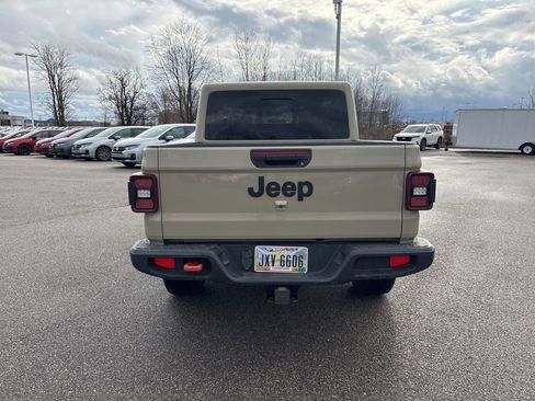 Used 2020 Jeep Gladiator Overland image 10