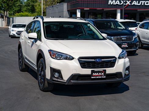 Used 2019 Subaru Crosstrek 2.0i Premium AWD/4WD image 2