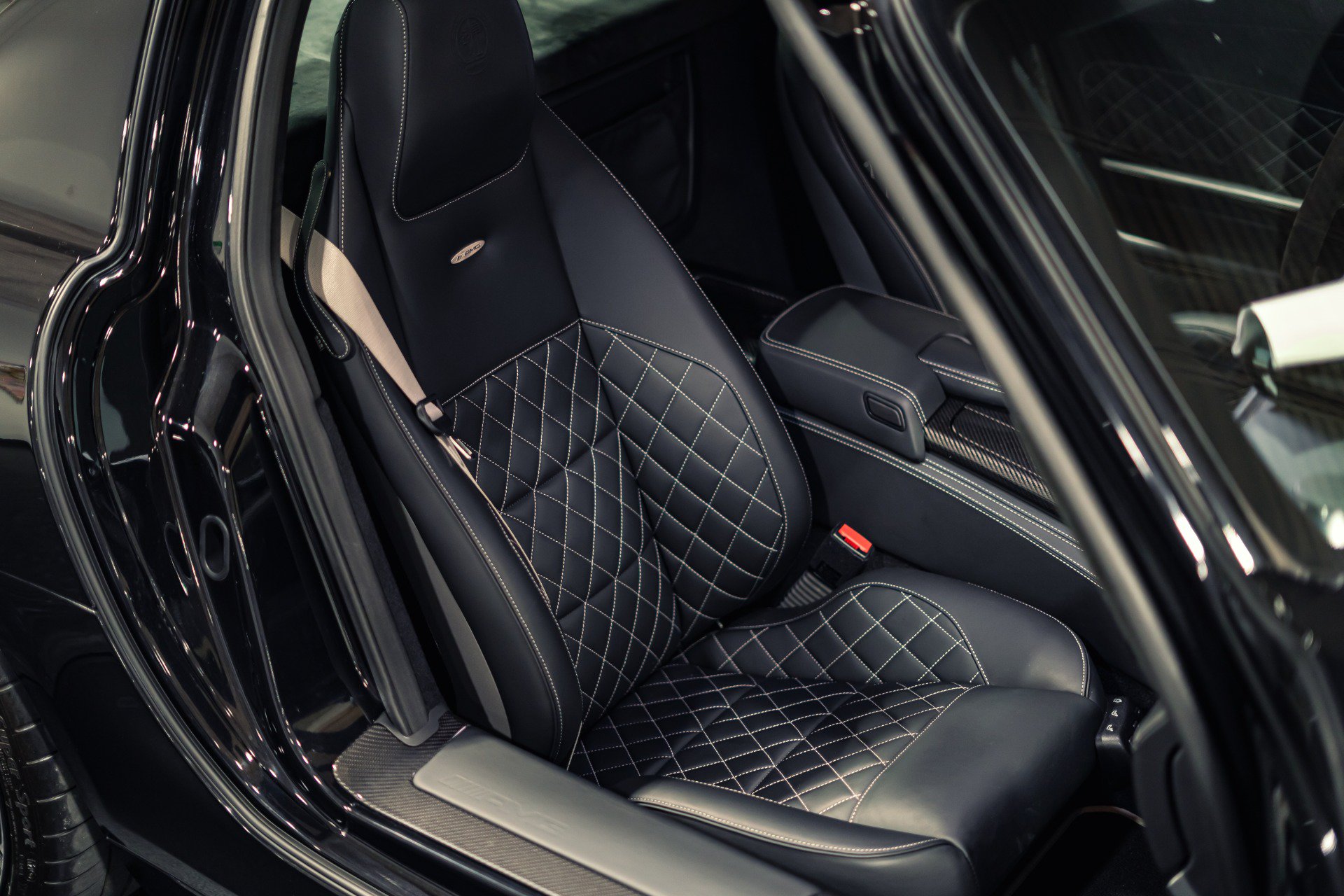 Used 2015 Mercedes-Benz SLS AMG GT Final Edition image 32