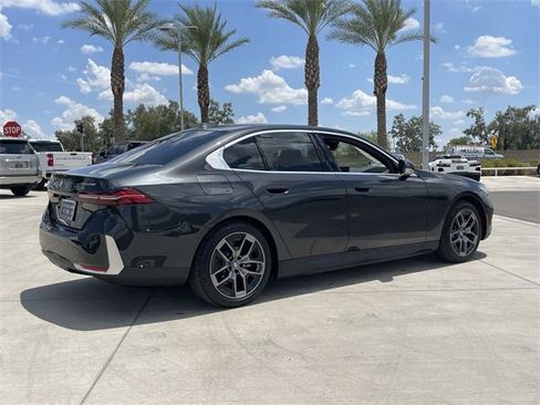 New 2026 BMW i5 eDrive40 w/ Premium Package image 6