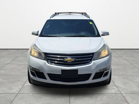 Used 2017 Chevrolet Traverse LT w/ Traveler's Package FWD image 9