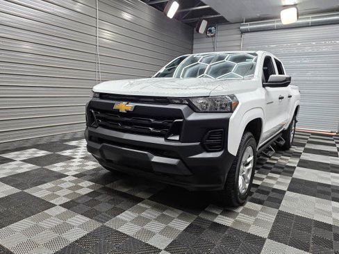 Used 2024 Chevrolet Colorado W/T w/ WT Convenience Package II AWD/4WD image 41