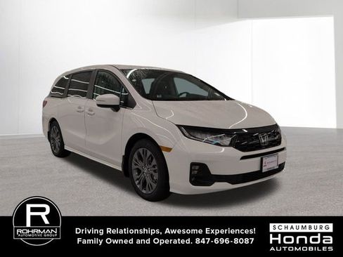 New 2026 Honda Odyssey Touring image 3