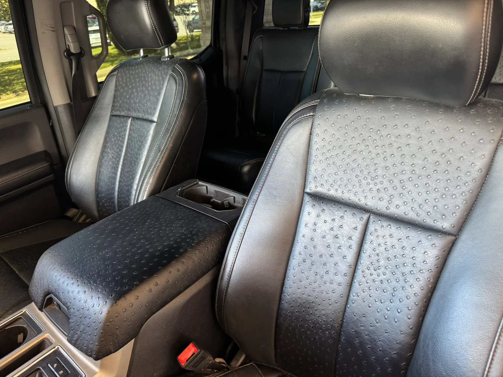 Used 2018 Ford F150 Lariat w/ Equipment Group 502A Luxury AWD/4WD image 19