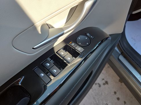 New 2026 Hyundai Tucson Limited image 16