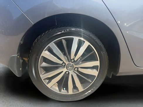 Used 2015 Honda Fit EX image 4