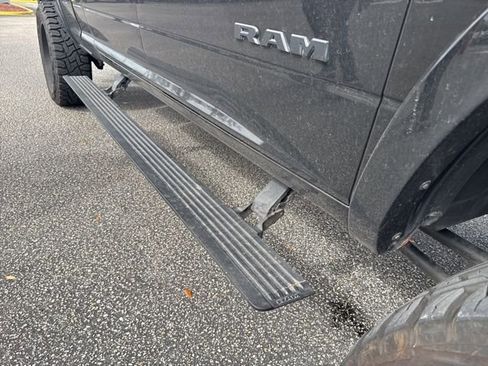 Used 2019 RAM 2500 Laramie AWD/4WD image 16