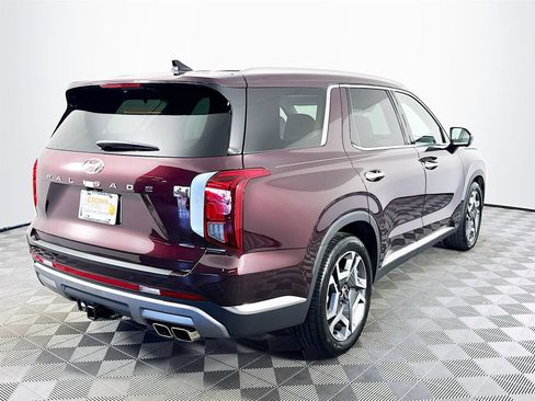 Used 2024 Hyundai Palisade Limited image 7