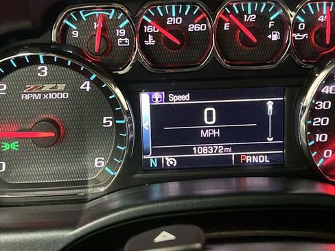 Used 2018 Chevrolet Silverado 1500 LT w/ All Star Edition AWD/4WD image 12