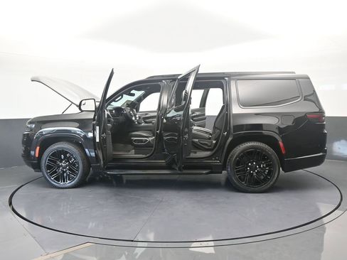 Used 2022 Jeep Wagoneer Series II image 77