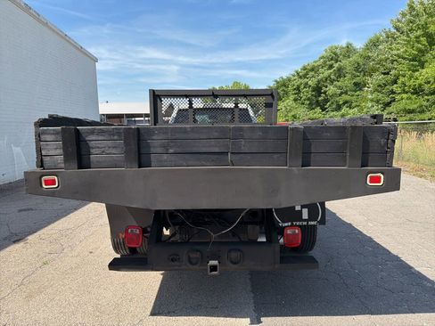 Used 2015 RAM 5500 Tradesman w/ Ambulance Prep Group RWD image 4