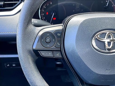 Used 2024 Toyota RAV4 XLE FWD image 22