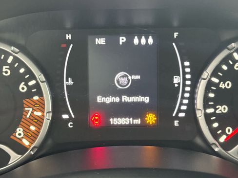 Used 2019 Jeep Renegade Latitude w/ Cold Weather Group image 19