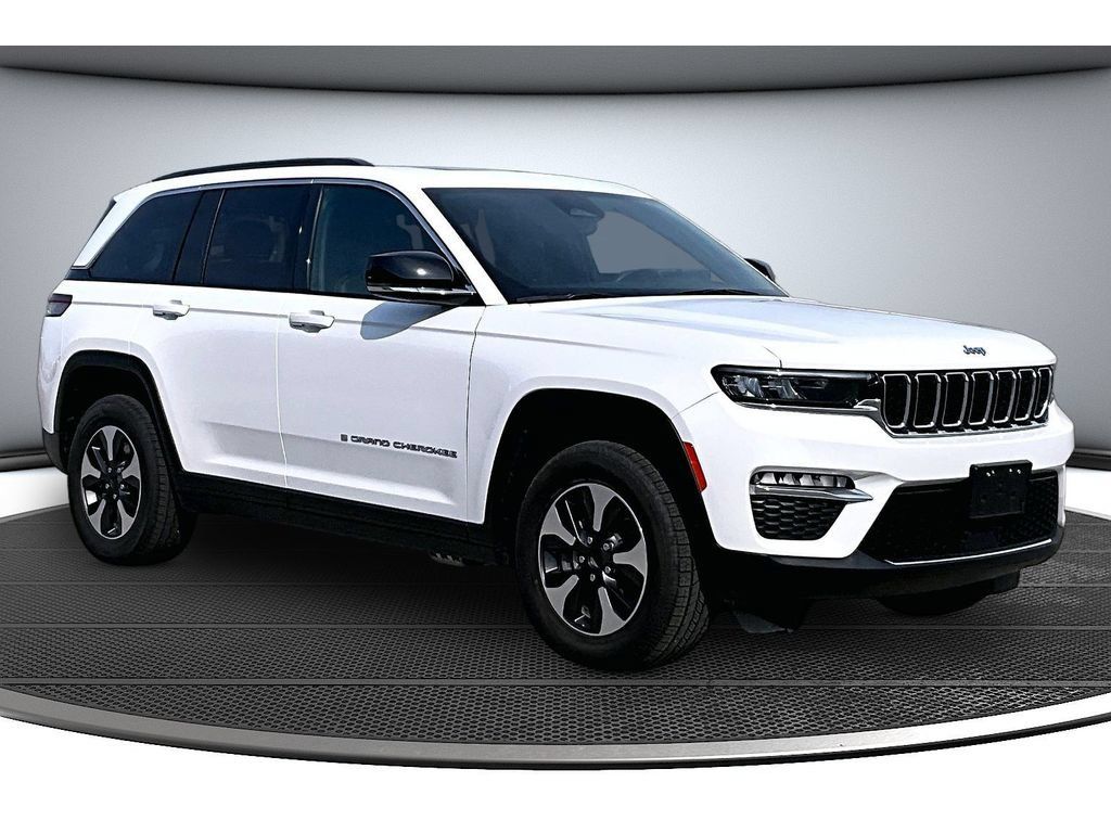 Used 2024 Jeep Grand Cherokee Limited 4xe AWD/4WD image 14