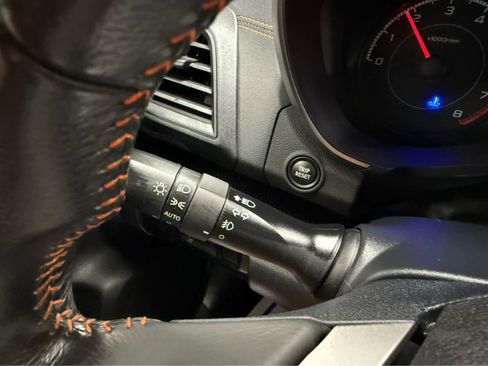 Used 2023 Subaru Crosstrek 2.0i Premium image 18