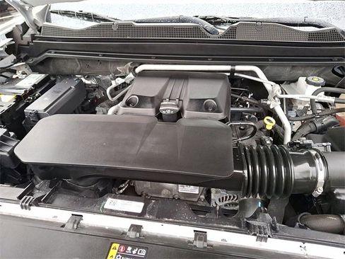 Certified 2023 Chevrolet Colorado Z71 w/ Z71 Convenience Package 2 image 27