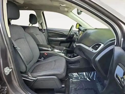 Used 2018 Dodge Journey SXT w/ Connectivity Group image 15