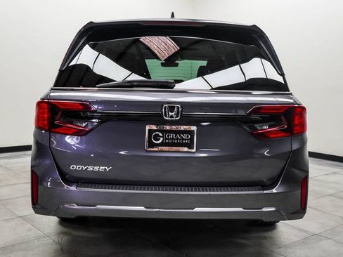 Used 2025 Honda Odyssey EX-L image 9