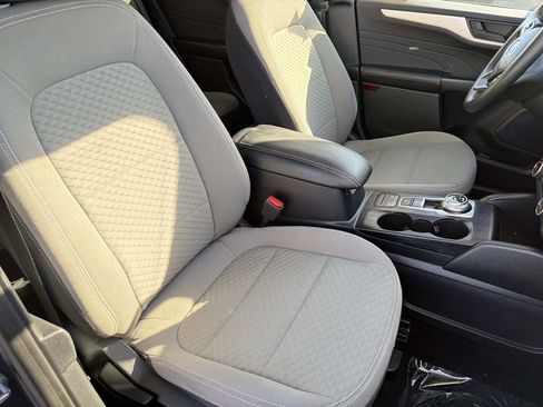 Certified 2022 Ford Escape SE image 24