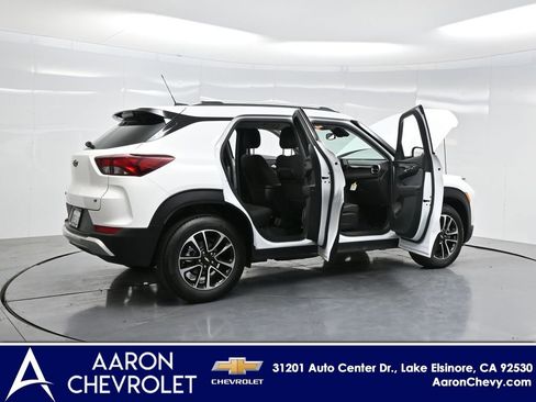 New 2025 Chevrolet TrailBlazer LT w/ Convenience Package image 4