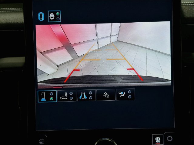 Certified 2026 GMC Yukon XL AT4 Ultimate AWD/4WD image 13