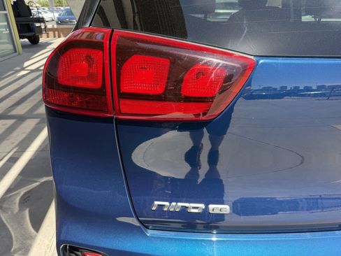 Used 2022 Kia Niro LX FWD image 14