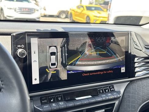 Used 2025 Toyota Camry XLE w/ Premium Plus Package FWD image 19