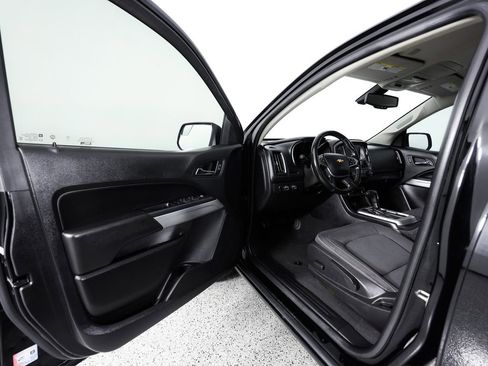 Used 2021 Chevrolet Colorado LT AWD/4WD image 20