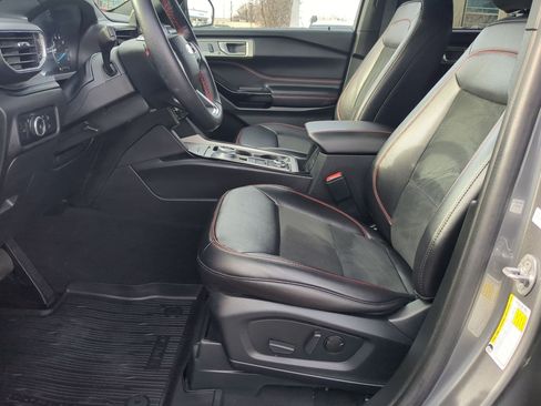 Used 2023 Ford Explorer ST-Line w/ Class IV Trailer Tow Package image 16