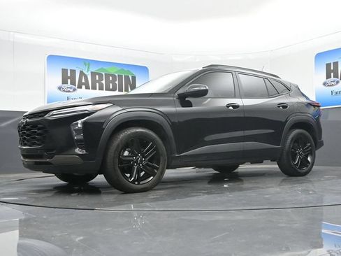 Used 2025 Chevrolet Trax ACTIV w/ Driver Confidence Package FWD image 16
