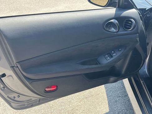 Used 2024 Nissan Z Performance w/ Floor Mat Package RWD image 11
