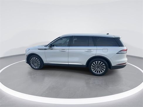 Used 2022 Lincoln Aviator Reserve w/ Equipment Group 201A image 4