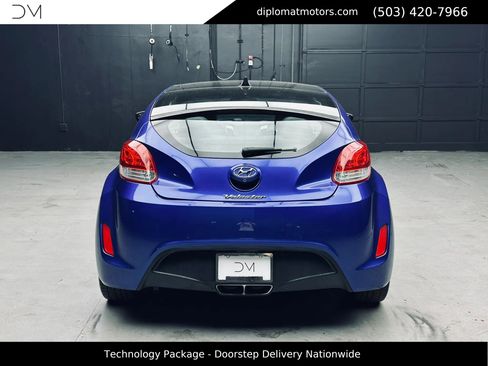 Used 2014 Hyundai Veloster w/ Technology Package 03 FWD image 6