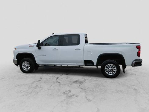 Used 2024 Chevrolet Silverado 2500 LT image 5