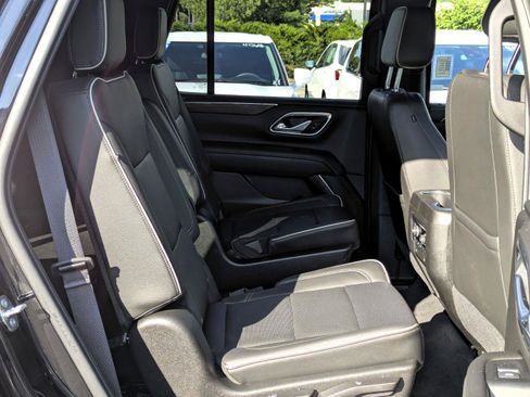 Certified 2021 Chevrolet Tahoe Premier w/ Premium Package AWD/4WD image 16