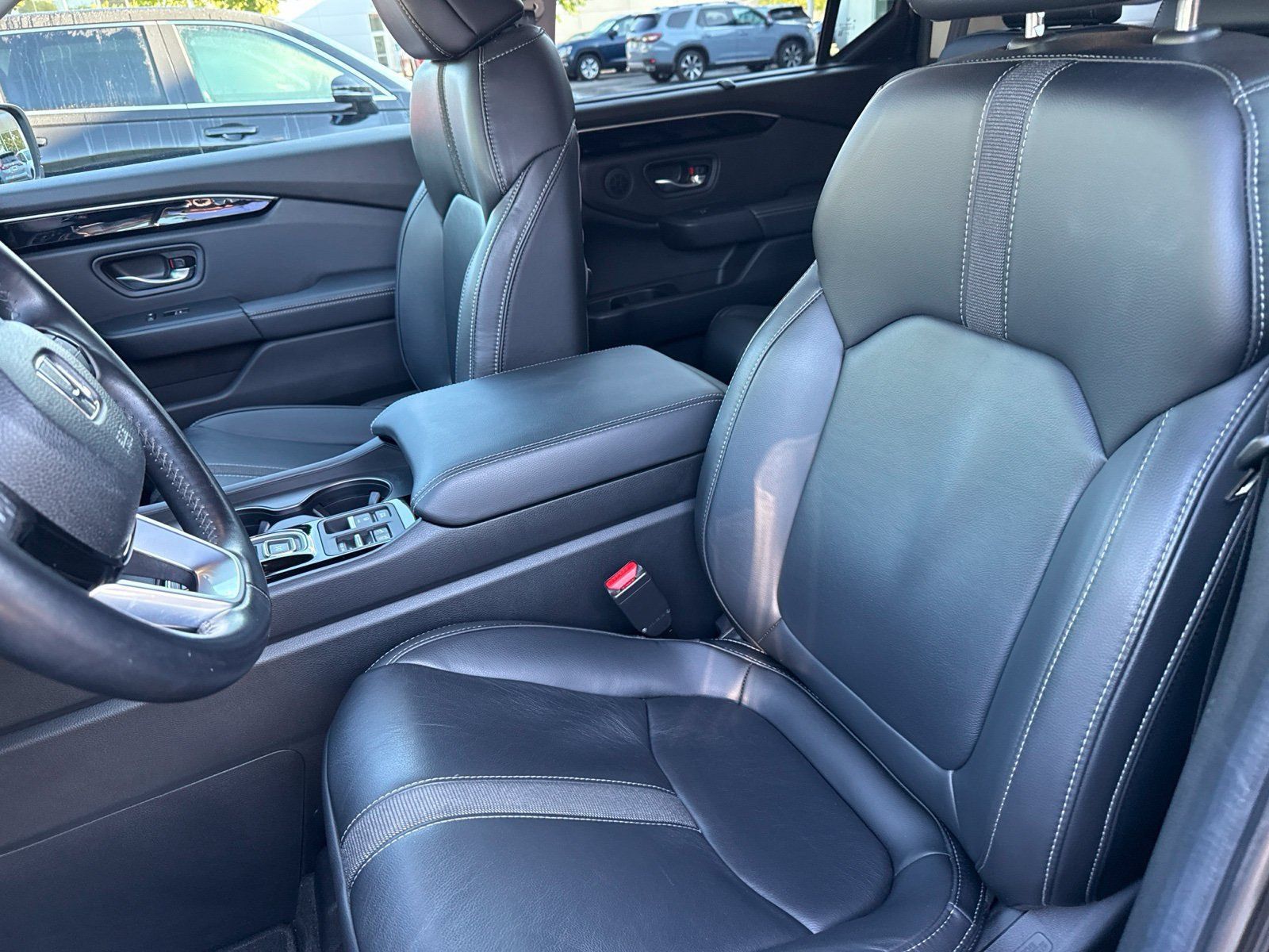 Used 2025 Honda Pilot EX-L image 25