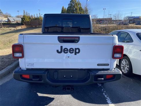 Used 2021 Jeep Gladiator Sport image 8