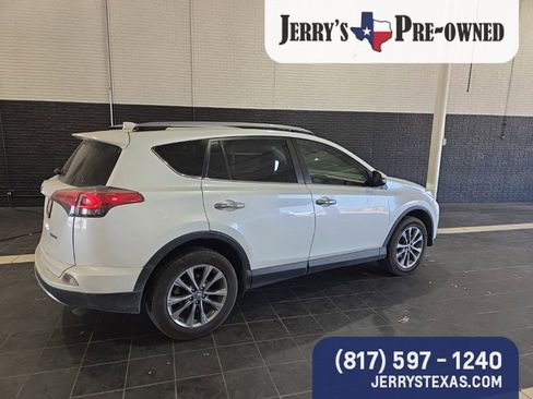 Used 2018 Toyota RAV4 Limited image 5