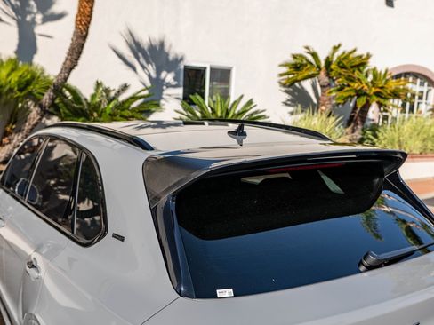 Used 2023 Bentley Bentayga Speed image 44