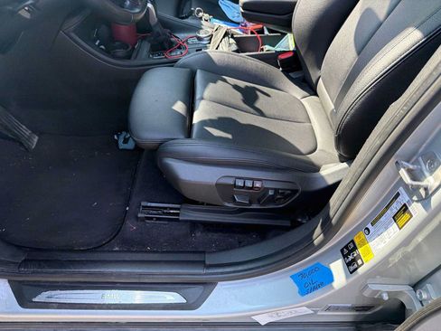 Used 2018 BMW X1 xDrive28i AWD/4WD image 12