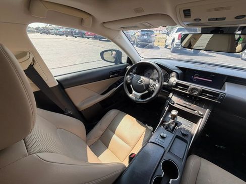 Used 2019 Lexus IS 300 w/ Premium Package RWD image 87