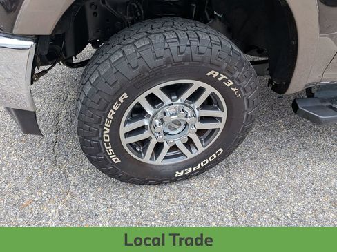 Used 2019 Ford F350 Lariat w/ Lariat Value Package AWD/4WD image 12