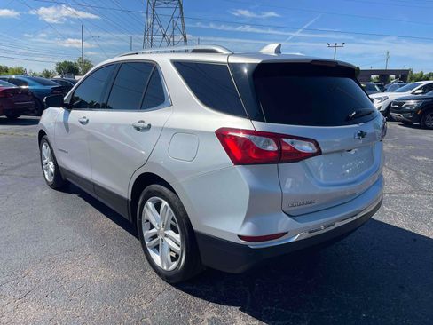 Used 2020 Chevrolet Equinox Premier FWD image 3