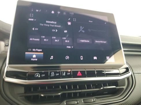 Used 2025 Jeep Compass Latitude w/ Altitude Special Edition image 21