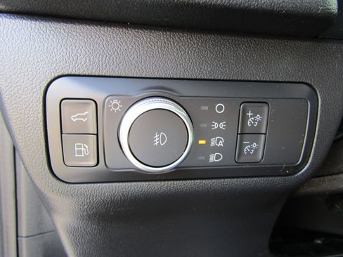 Used 2022 Ford Escape Titanium FWD image 26