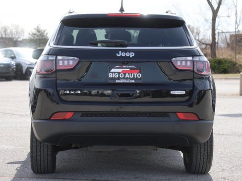 Used 2024 Jeep Compass Latitude w/ Convenience Group image 10