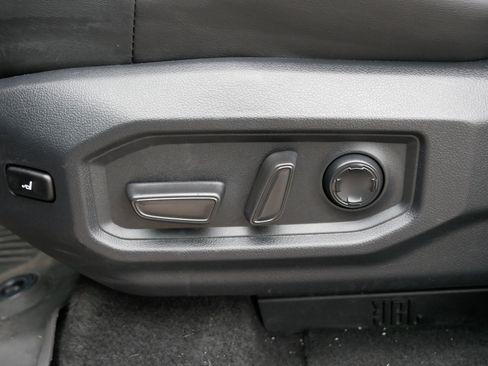 Used 2022 Toyota Tundra Platinum image 20